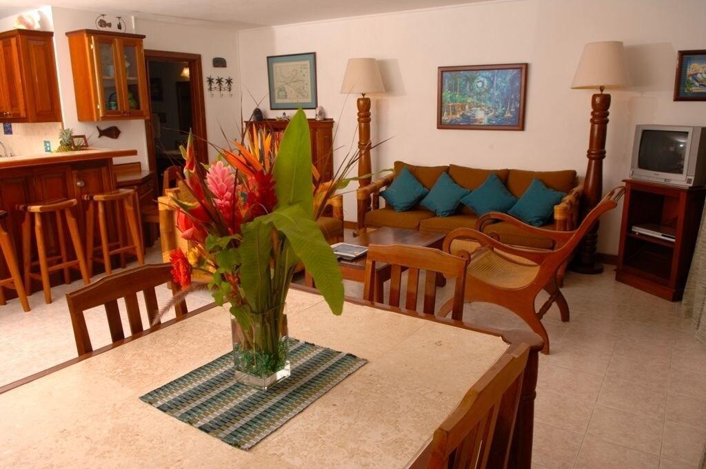 The Palms Oceanfront Suites San Pedro Kültér fotó